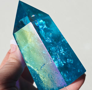 Aqua Aura Quartz Tower