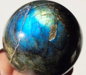 Flashy Labradorite Sphere with rainbow inclusions