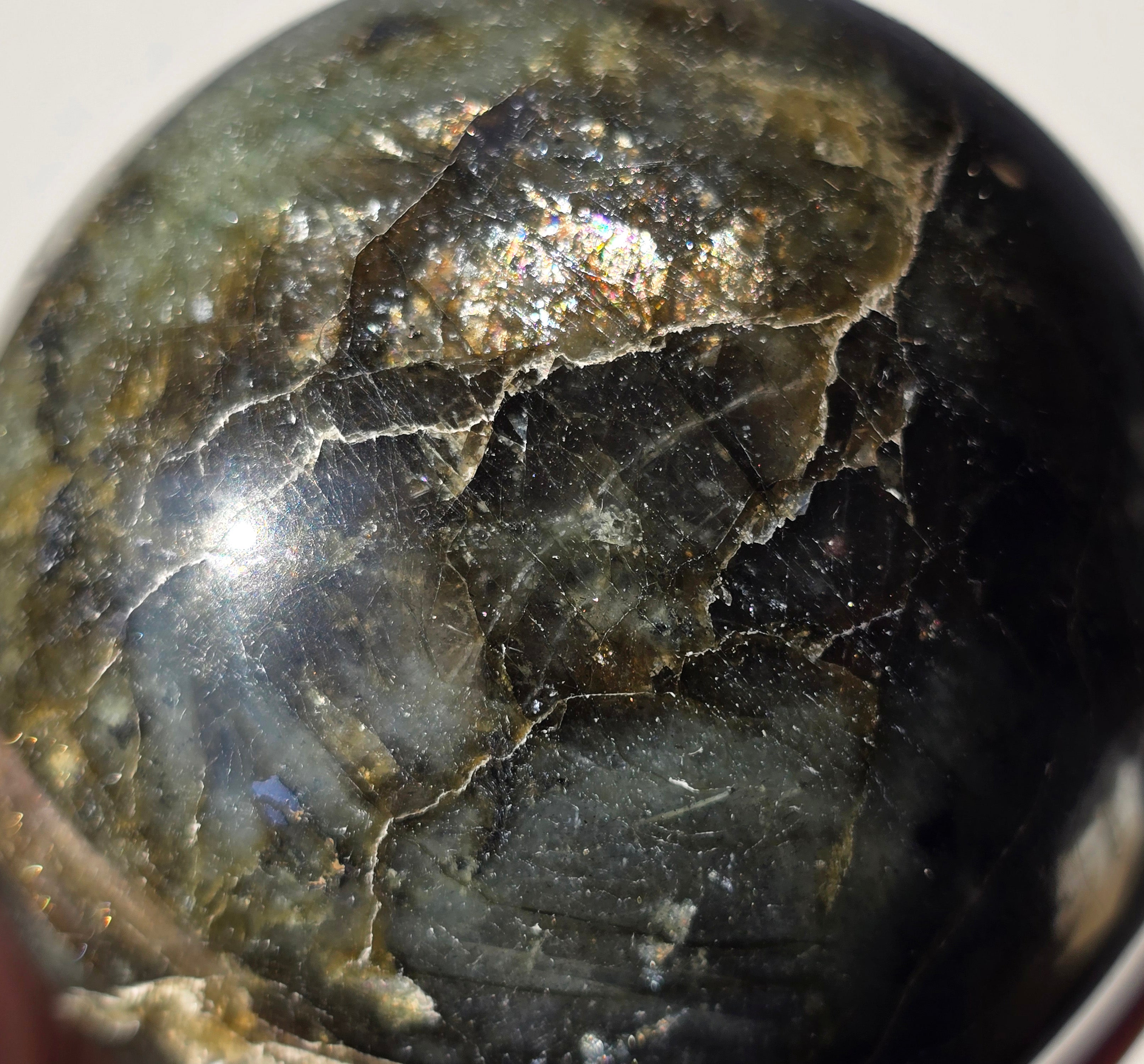 Flashy Labradorite Sphere with rainbow inclusions