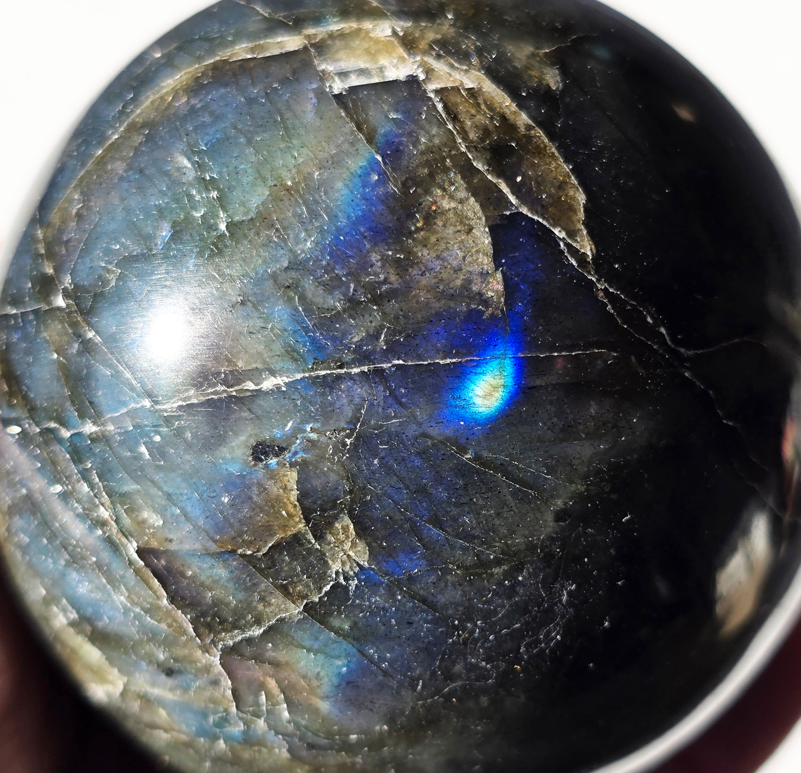 Flashy Labradorite Sphere with rainbow inclusions