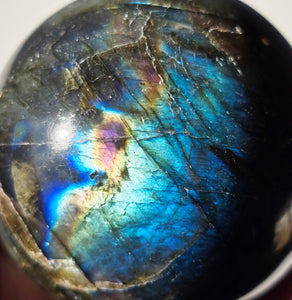 Flashy Labradorite Sphere with rainbow inclusions