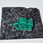 Arfvedsonite plate with a malachite slice